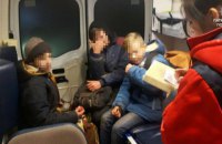 В Кривом Роге патрульные спасли трех детей из 400-метрового карьера