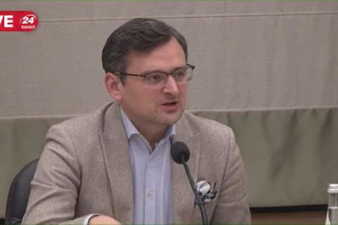 Кулеба заявил, что Украина намерена осуществить транзит материалов против коронавируса из Китая через Россию 