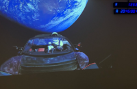 Маск опубликовал видео со своей Tesla на орбите