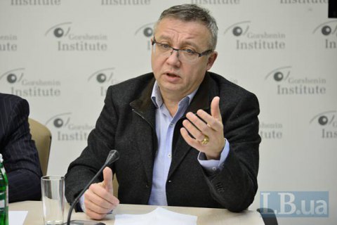 Экс-замглавы НБУ спрогнозировал курс 26-28 грн/долл в течение года