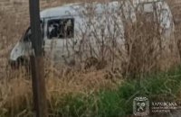 Росіяни вдарили дроном по цивільному авто на Харківщині