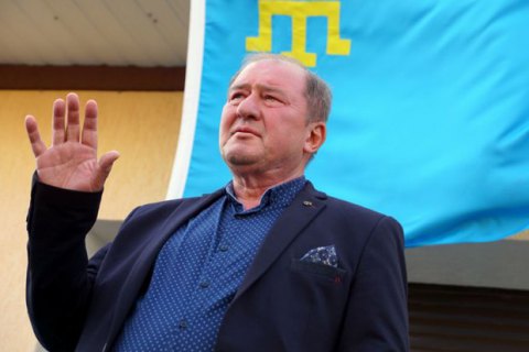 Умерова приговорили к двум годам колонии-поселения