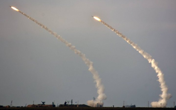Росія протягом доби завдала 20 ракетних та 48 авіаційних ударів по Україні, – Генштаб