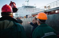Украина приняла второй танкер с нефтью для Беларуси