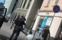 Поліція відкрила справу після відео з побиттям ногами чоловіка представниками ТЦК у Львові
