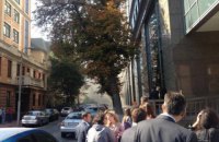 В центре Киева горел бизнес-центр "Сенатор" (обновлено)
