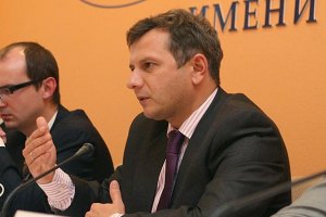В 2012 году будет рост ВВП 3,5%, а инфляция 7-9%, - прогноз