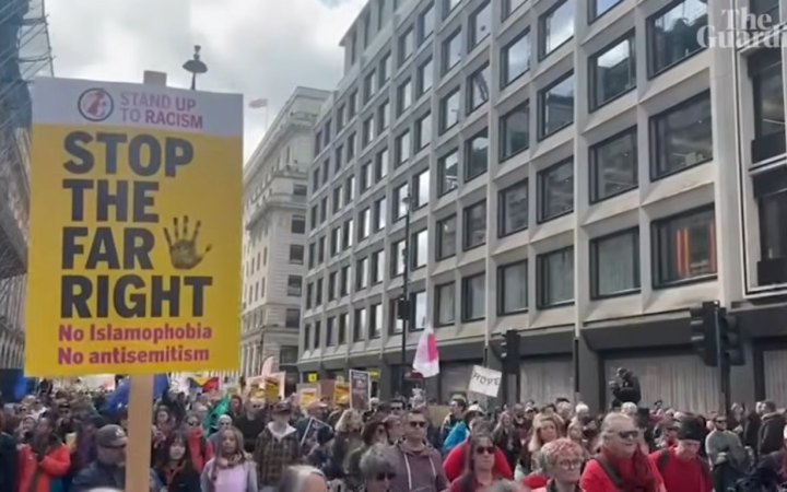 4 тисячі поліцейських чергуватимуть у Лондоні через масштабні протести