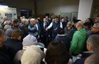 Гончарук приехал во Львовскую область из-за срыва отопительного сезона