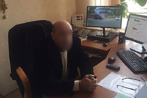 В Киевской области глава сельсовета вымогал от переселенцев взятки за бесплатные земучастки