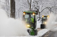 У США після тижня зимових штормів зареєстрували майже 90 смертей