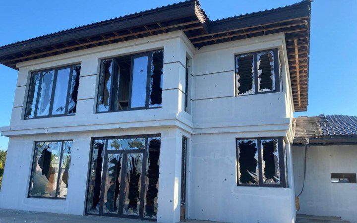 Вранці від російських безпілотників постраждала Нікопольщина, є ушкодження