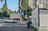 Чиновника Оболонской РГА поймали на взятке от владельца киоска