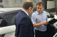 Двох менеджерів УЗ упіймали на вимаганні $150 тисяч (оновлено)
