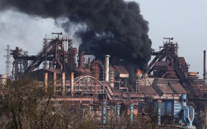 За минувшую ночь было совершено 35 авиаударов по заводу "Азовсталь", пострадали гражданские
