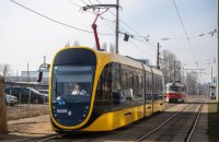На лівому березі Києва 12 січня рух електротранспорту продублюють автобусами