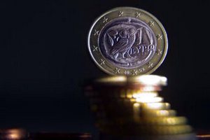 Греция опровергла слухи о референдуме по евро