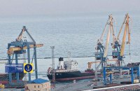 Спротив: росіяни вивезли ще 10 тонн зерна через Маріупольський порт