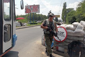 На въезде в Первомайск боевики обстреляли пассажирский автобус