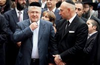 ПриватБанк через газеты вручил Коломойскому иск на $5,5 млрд.