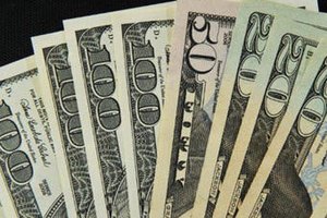 Из России за год перевели 16 миллиардов долларов