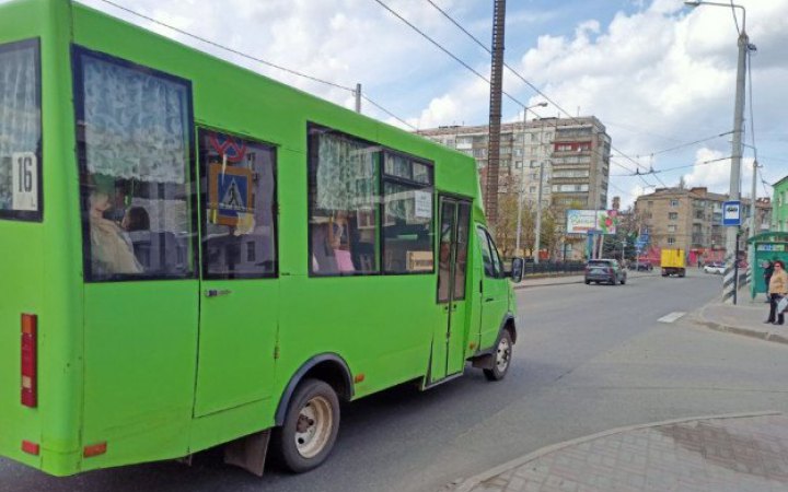Відзавтра у Краматорську почне курсувати громадський транспорт, проїзд буде платним