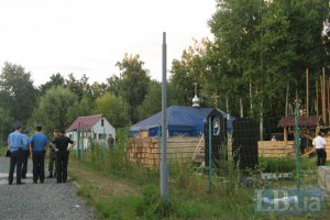 Киевская власть решилась демонтировать незаконную стройку в парке Победа
