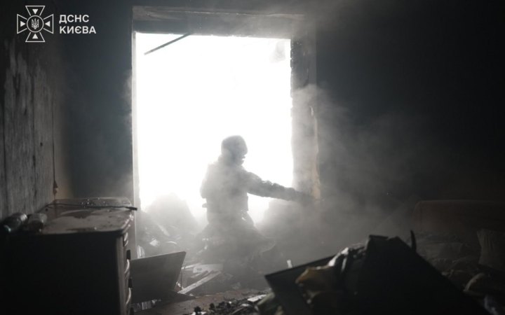 Головне за ніч та ранок п’ятниці, 25 вересня: удар по багатоповерхівці в Києві, атаки на Харків та Харківщину, майже 240 боїв 