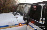 Копатели янтаря повредили три полицейских автомобиля в Ровенской области