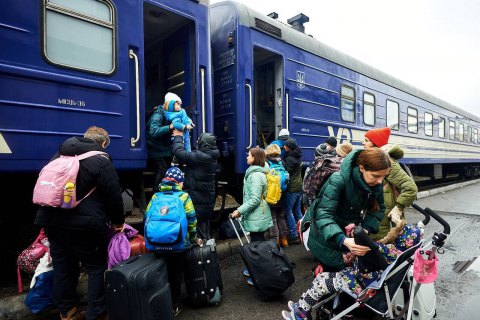Укрзалізниця призначила низку додаткових поїздів для евакуації з Харкова, Кривого Рогу, Дніпра та Запоріжжя
