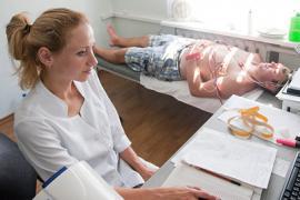 Украинцев обяжут ежегодно проходить медосмотр