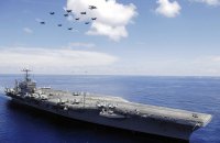 Міністр війни США заперечив жахливі умови на авіаносці USS Abraham Lincoln