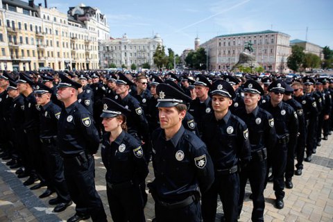 Стартував набір у патрульну службу Закарпатської області та Дніпропетровська