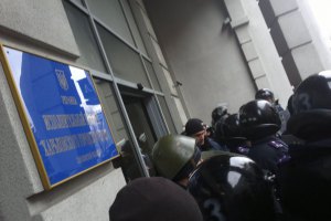 В Харькове сепаратисты прорвались в здание горсовета
