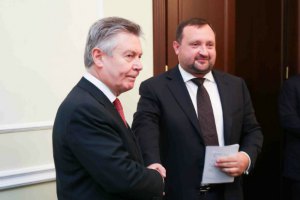 В Киеве обсудили готовность Украины к саммиту