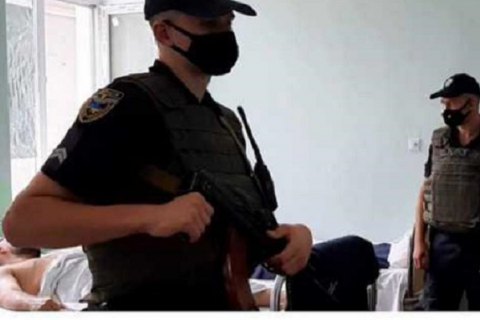 Поліція Одеси затримала сімох осіб, які влаштували стрілянину з різаниною на Французькому бульварі