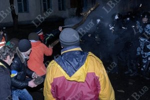 КГГА сообщает о 17 обращениях за медпомощью после ночных столкновений