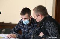 Суд отправил под домашний арест еще двух участников акции возле ОПУ