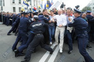 Милиция угрожает Турчинову уголовным делом