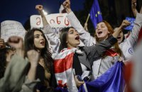 США вводять візові обмеження для Грузії через закон про “іноагентів”