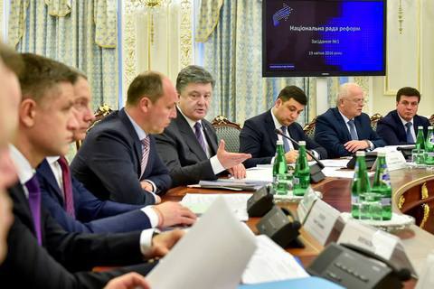 Порошенко пообещал антиофшорные законопроекты к июню
