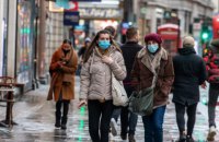 В Великобритании зафиксировали антирекорд по количеству смертей от ковида, Королева вакцинировалась