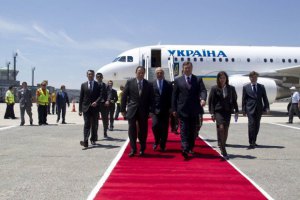 Янукович встречается с президентом Турции в формате тет-а-тет