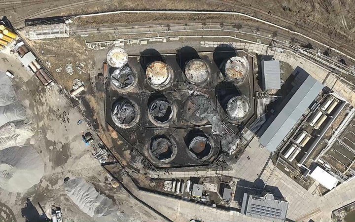 Спалена росіянами нафтобаза на Київщині завдала майже мільярд гривень збитків довкіллю, - Держекоінспекція