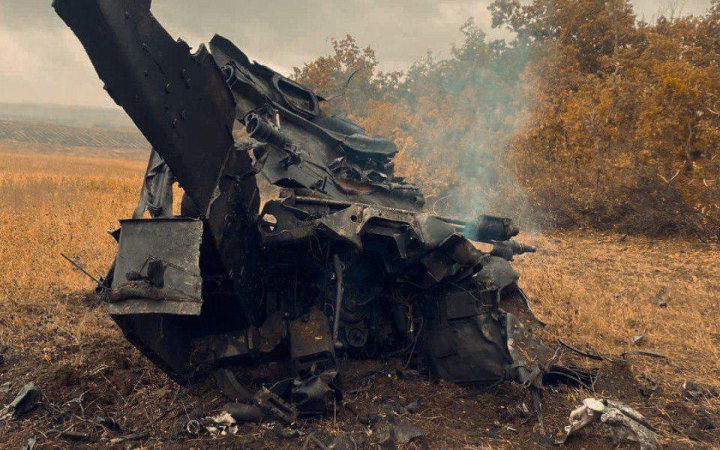Оборонці за пʼятницю знищили 530 окупантів і один гелікоптер, – Генштаб