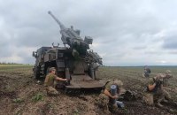 Одним залпом 6 САУ “Цезар” вразили район перебування більше 15 одиниць озброєння та військової техніки окупантів