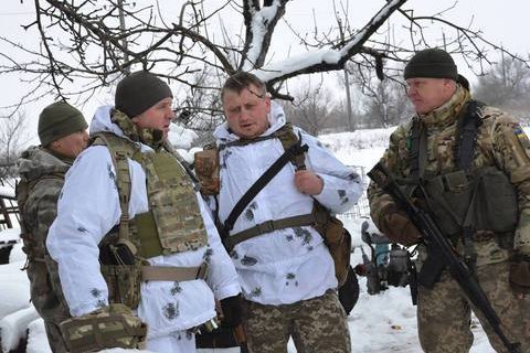 Начальник Генштаба съездил в освобожденные села на Светлодарской дуге