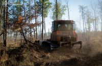 У Чорнобильській зоні відчуження триває ліквідація пожежі