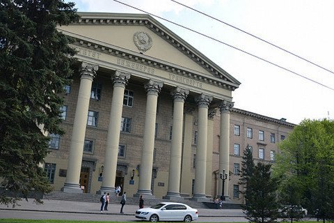 Кабмин решил объединить два вуза в Днепре