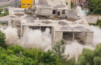 В Харькове взорвали пятиэтажный недострой